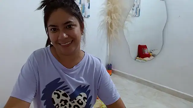 Mary Pompis online show from January 2025 11:58:01 PM