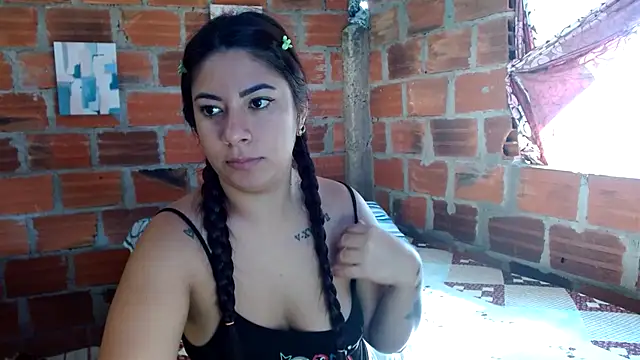 Mary Pompis online show from September 2025 01:03:01 PM
