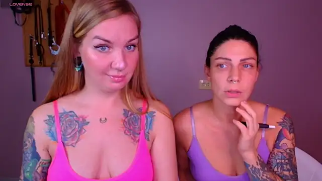 Carrie Moonshine online show from October 2025 07:12:02 PM