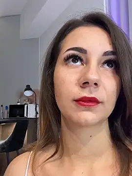 BelleSkye online show from October 2025 03:28:01 AM