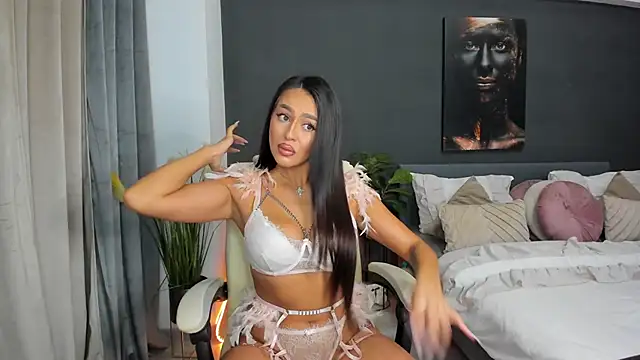 Sonia  Rey online show from October 2025 05:17:02 AM