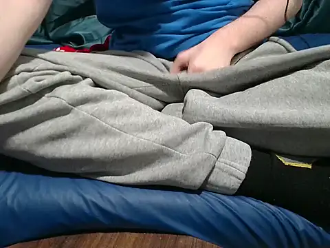 Snapshot of krissraw chatting on October 2025 01:19:01 AM krissraw online show from October 2025 01:19:01 AM