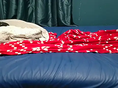 Snapshot of krissraw chatting on November 2025 09:02:02 PM krissraw online show from November 2025 09:02:02 PM