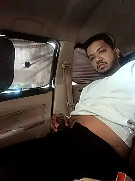 Snapshot of Mmm992170 chatting on October 2025 07:29:01 AM Mmm992170 online show from October 2025 07:29:01 AM