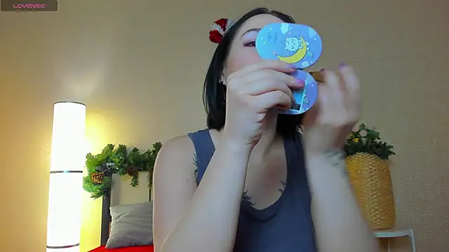 Snapshot of adell_berry chatting on January 2025 01:42:01 AM adell berry online show from January 2025 01:42:01 AM