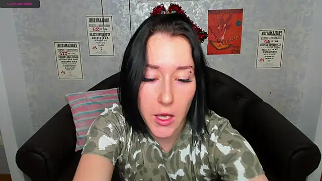 Snapshot of adell_berry chatting on January 2025 01:51:02 AM adell berry online show from January 2025 01:51:02 AM