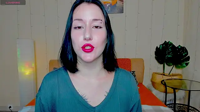 Snapshot of adell_berry chatting on September 2025 02:35:01 AM adell berry online show from September 2025 02:35:01 AM