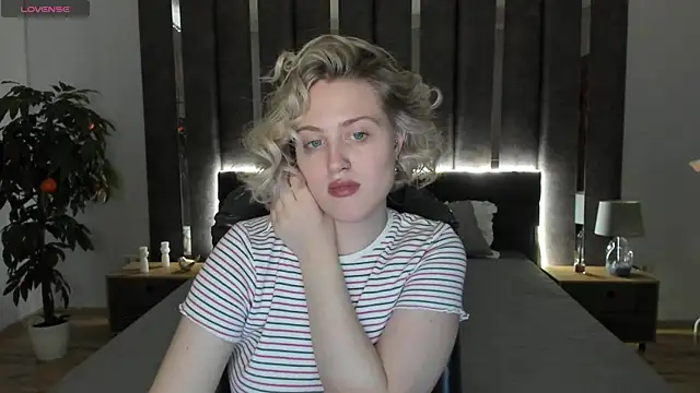  Sarah Soul  online show from December 2024 07:18:01 AM