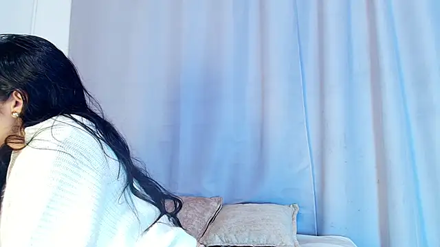 adara johnson   online show from November 2025 11:43:02 AM