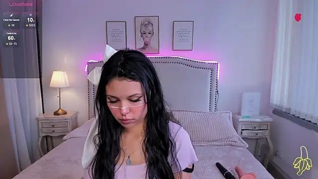 Emilly Rivera online show from January 2025 01:41:02 PM