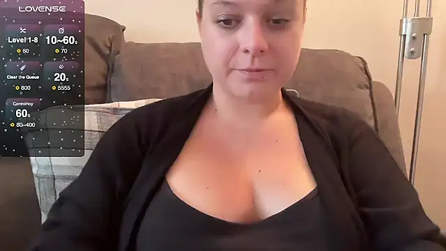 Snapshot of NaughtyWifeUK chatting on October 2025 10:03:01 AM NaughtyWifeUK online show from October 2025 10:03:01 AM