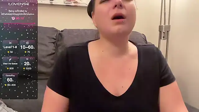 Snapshot of NaughtyWifeUK chatting on November 2025 01:44:01 AM NaughtyWifeUK online show from November 2025 01:44:01 AM