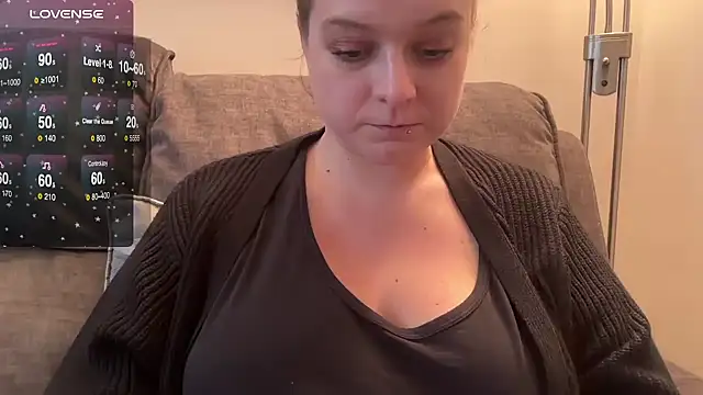 Snapshot of NaughtyWifeUK chatting on December 2025 02:47:01 PM NaughtyWifeUK online show from December 2025 02:47:01 PM