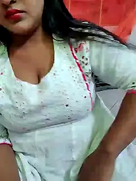 Snapshot of Ayesha_mahi chatting on December 2024 08:59:01 AM Ayesha mahi online show from December 2024 08:59:01 AM