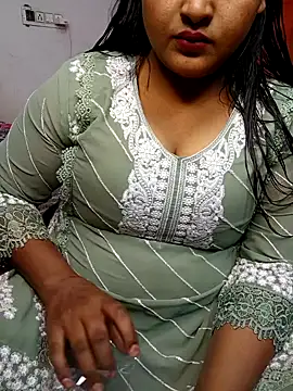 Snapshot of Ayesha_mahi chatting on March 2025 09:34:02 AM Ayesha mahi online show from March 2025 09:34:02 AM