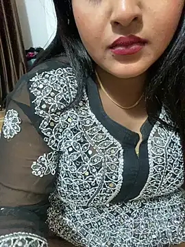 Snapshot of Ayesha_mahi chatting on March 2025 08:48:02 PM Ayesha mahi online show from March 2025 08:48:02 PM