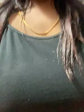 Snapshot of Ayesha_mahi chatting on March 2025 08:04:02 AM Ayesha mahi online show from March 2025 08:04:02 AM