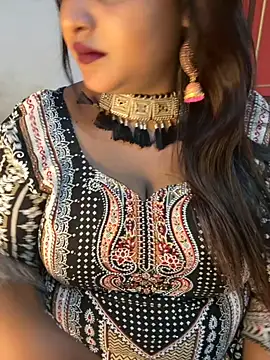 Snapshot of Ayesha_mahi chatting on October 2025 08:48:01 AM Ayesha mahi online show from October 2025 08:48:01 AM