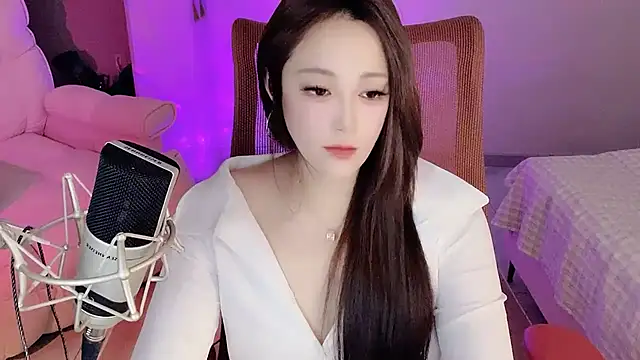 Snapshot of Daisy-77 chatting on October 2025 01:48:02 PM Daisy-77 online show from October 2025 01:48:02 PM