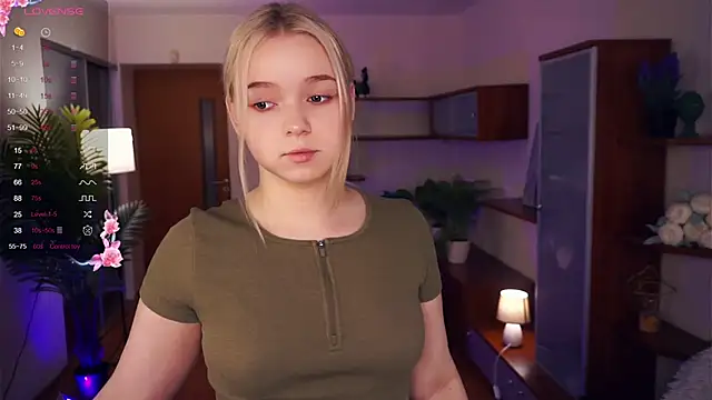 ZaraCreedon online show from December 2024 06:33:01 PM