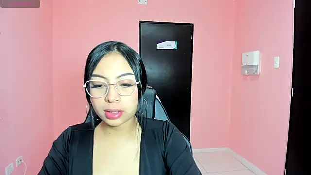 AlanaPetterson online show from December 2024 12:49:01 PM
