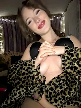 Snapshot of sexydaisyxx chatting on October 2025 09:09:01 AM sexydaisyxx online show from October 2025 09:09:01 AM