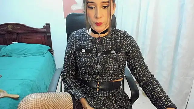 Snapshot of misstresbigcockts chatting on November 2025 03:20:02 AM misstresbigcockts online show from November 2025 03:20:02 AM