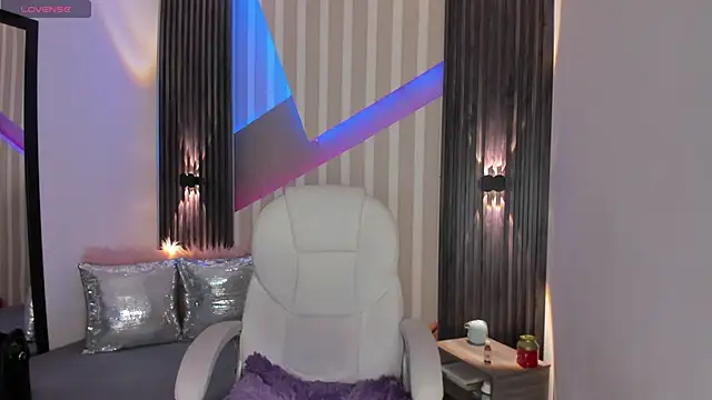 emily layton online show from January 2025 03:55:02 PM