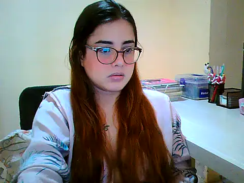 Snapshot of maliamiller chatting on October 2025 11:50:04 PM maliamiller online show from October 2025 11:50:04 PM