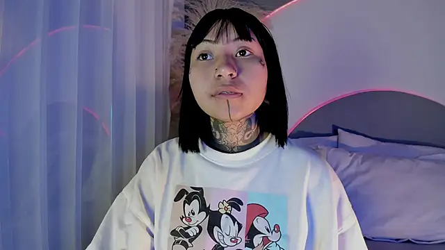 Snapshot of Evangeline_bell chatting on October 2025 11:51:02 AM Evangeline bell online show from October 2025 11:51:02 AM