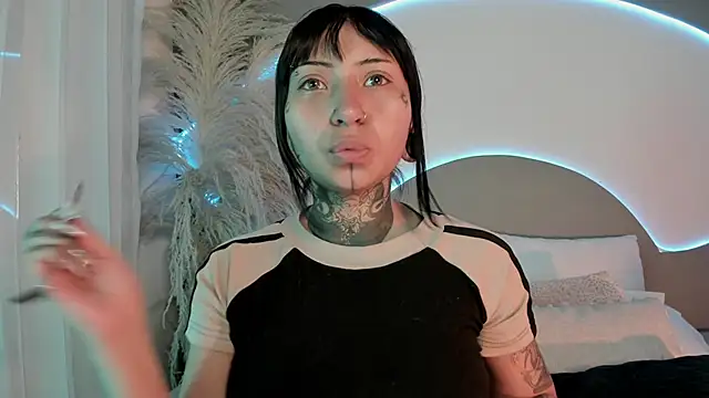 Snapshot of Evangeline_bell chatting on October 2025 12:30:01 PM Evangeline bell online show from October 2025 12:30:01 PM