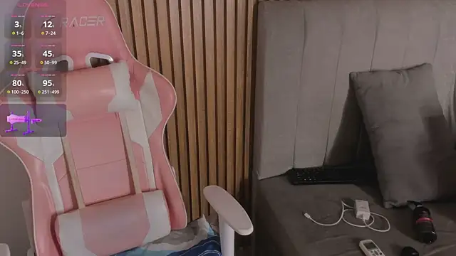 Snapshot of celeste_jhons chatting on October 2025 06:48:01 PM celeste jhons online show from October 2025 06:48:01 PM