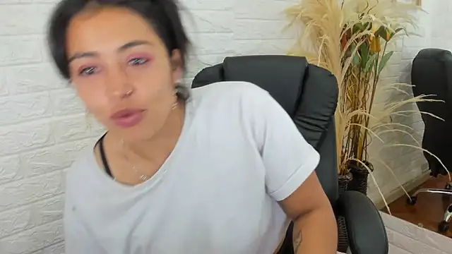 Aisha 09 online show from December 2024 02:27:01 PM
