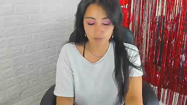Aisha 09 online show from December 2024 04:32:02 PM