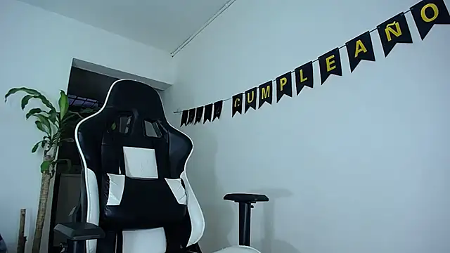 diamond black00 online show from December 2024 10:44:02 PM