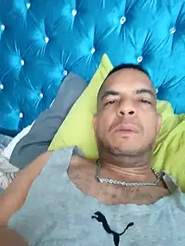 latinmartin73 online show from January 2025 11:34:02 AM