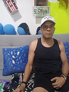 Snapshot of latinmartin73 chatting on October 2025 10:51:02 PM latinmartin73 online show from October 2025 10:51:02 PM