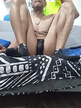 Snapshot of latinmartin73 chatting on October 2025 02:11:01 AM latinmartin73 online show from October 2025 02:11:01 AM