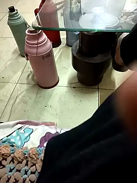 huzi518 online show from February 2025 12:57:02 PM