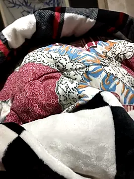 huzi518 online show from February 2025 03:30:01 PM