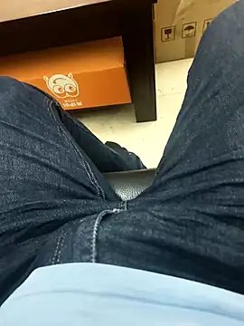 huzi518 online show from September 2025 06:13:01 AM