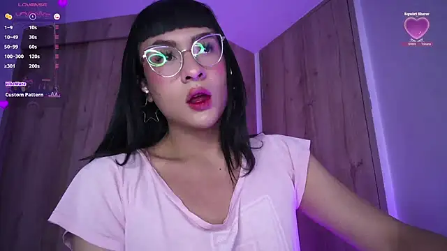 Snapshot of Kiitygirl chatting on February 2025 10:55:01 PM Kiitygirl online show from February 2025 10:55:01 PM