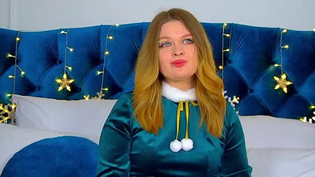 CrystalLyons online show from December 2024 01:19:02 PM