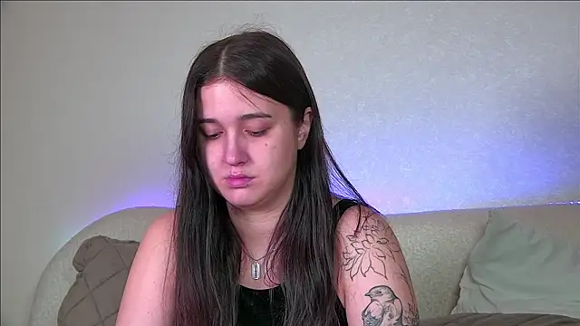 ChristinaMilton online show from October 2025 06:08:02 PM