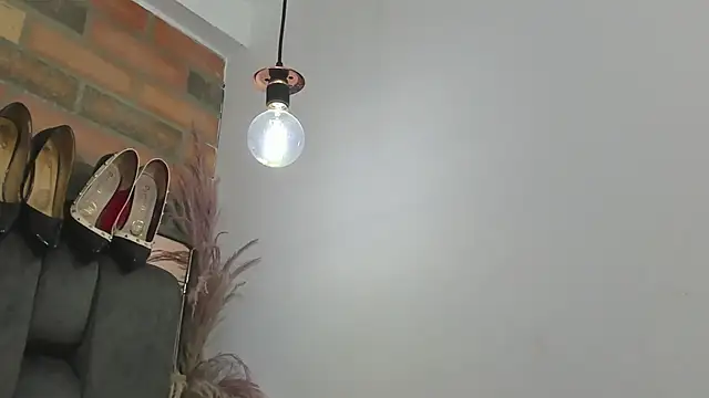 JESSYCORTES online show from October 2025 02:41:01 PM