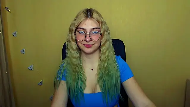 Snapshot of Luna_Lush_ chatting on December 2024 11:28:01 AM Luna Lush online show from December 2024 11:28:01 AM