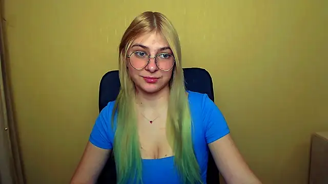 Snapshot of Luna_Lush_ chatting on January 2025 11:34:01 AM Luna Lush online show from January 2025 11:34:01 AM