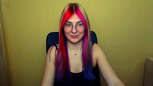 Snapshot of Luna_Lush_ chatting on February 2025 09:22:02 AM Luna Lush online show from February 2025 09:22:02 AM