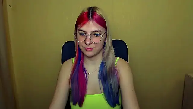 Snapshot of Luna_Lush_ chatting on March 2025 08:20:02 AM Luna Lush online show from March 2025 08:20:02 AM