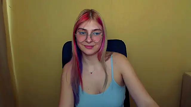 Snapshot of Luna_Lush_ chatting on March 2025 12:39:01 PM Luna Lush online show from March 2025 12:39:01 PM